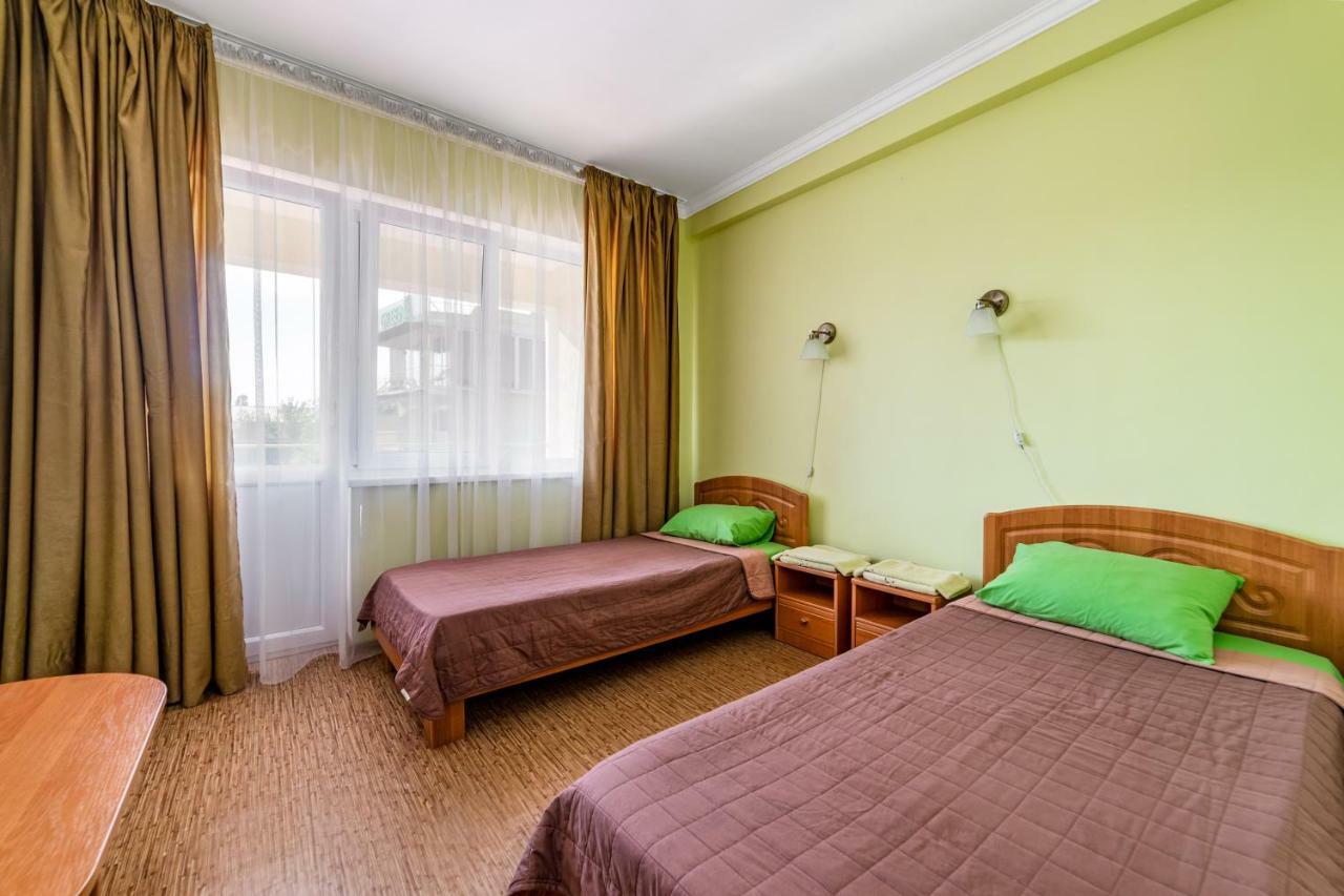 Green Hotel-Club Затока Экстерьер фото