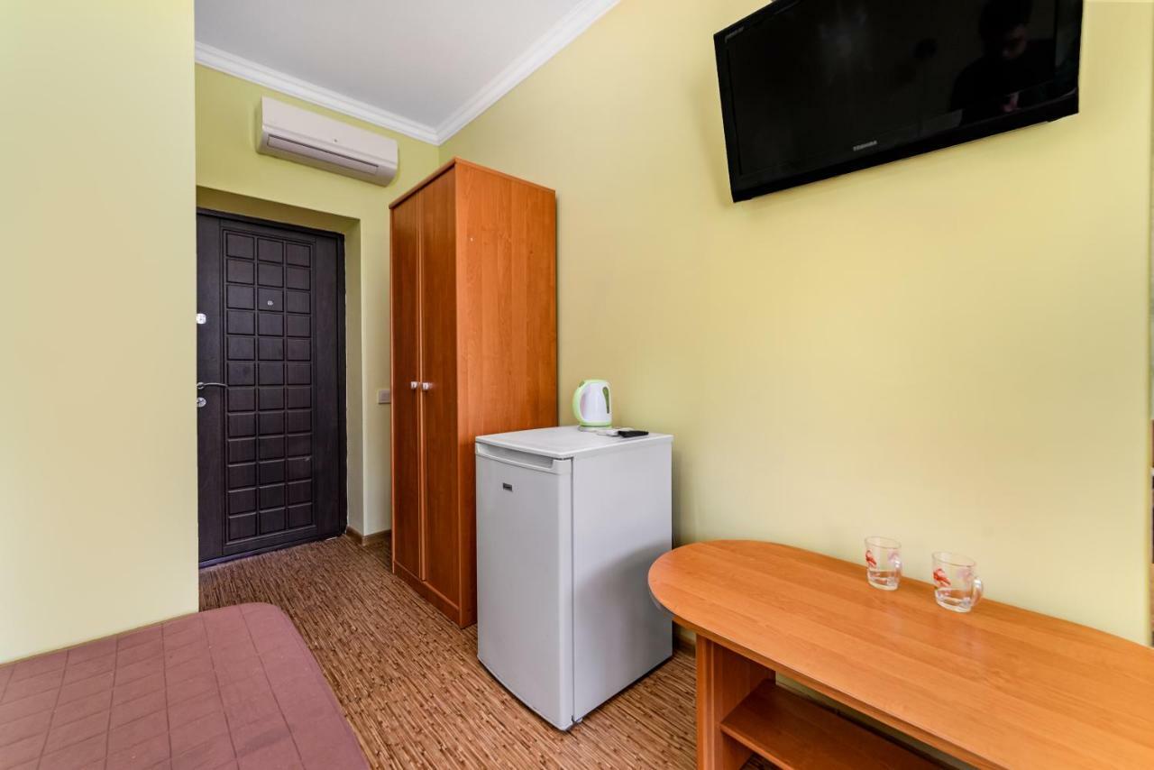 Green Hotel-Club Затока Экстерьер фото