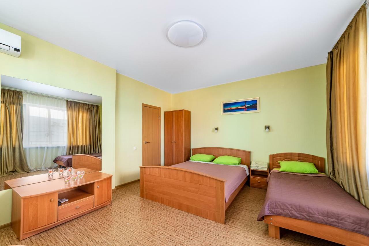 Green Hotel-Club Затока Экстерьер фото