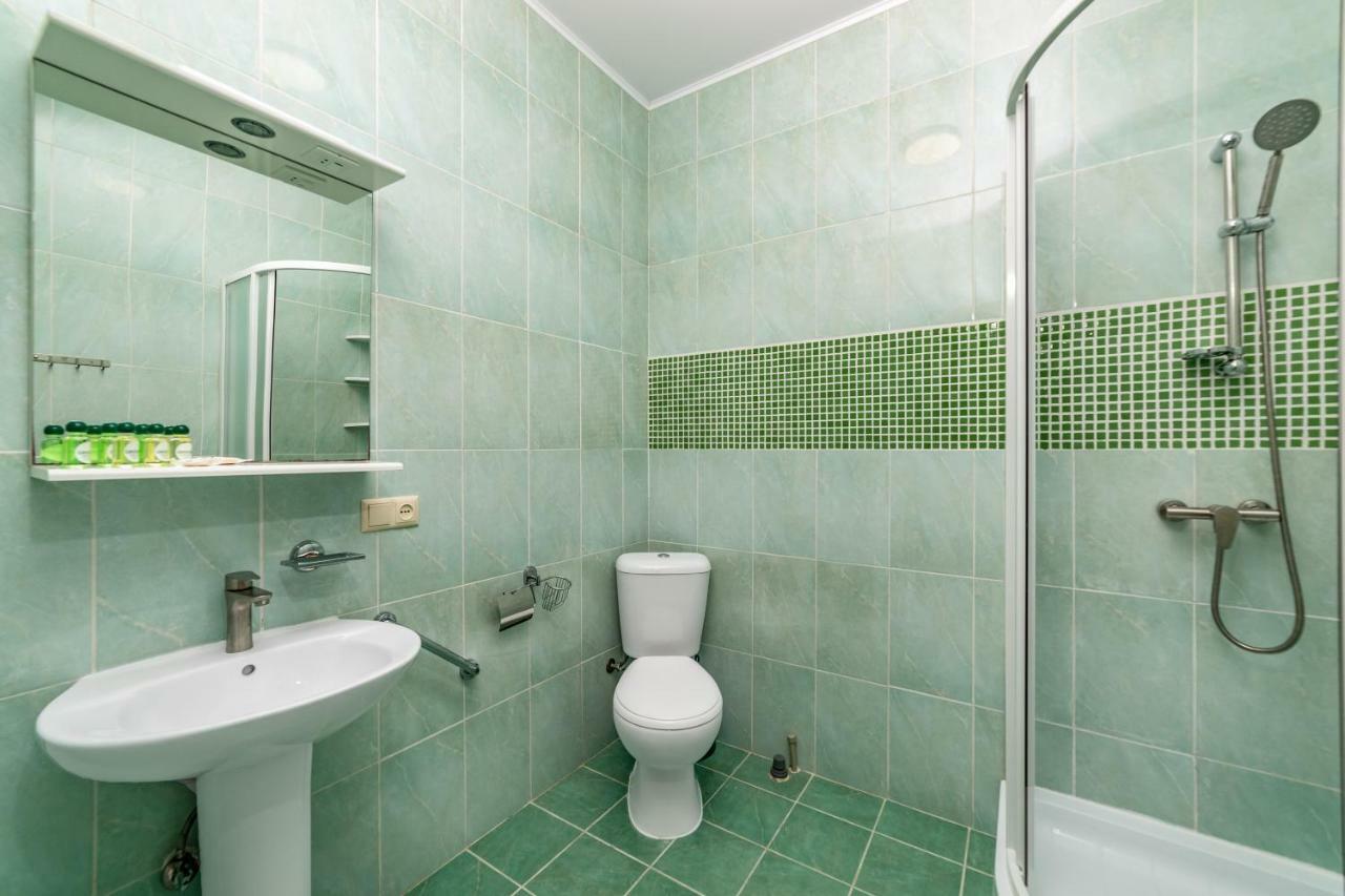 Green Hotel-Club Затока Экстерьер фото