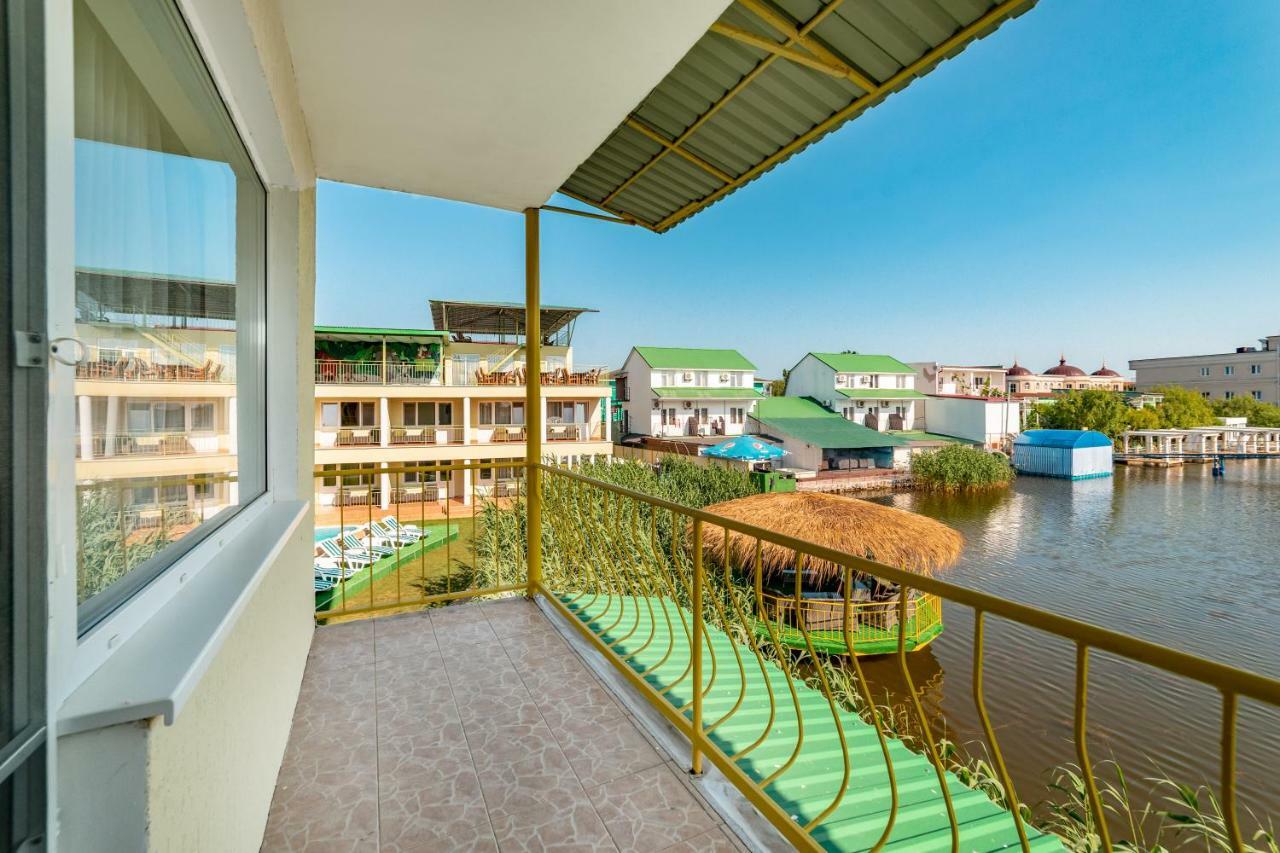 Green Hotel-Club Затока Экстерьер фото