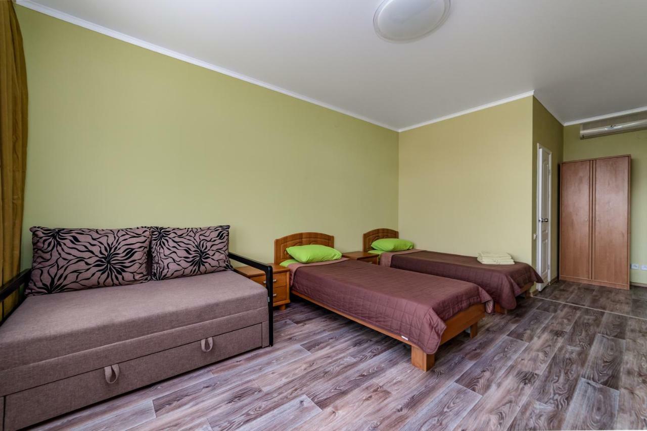 Green Hotel-Club Затока Экстерьер фото