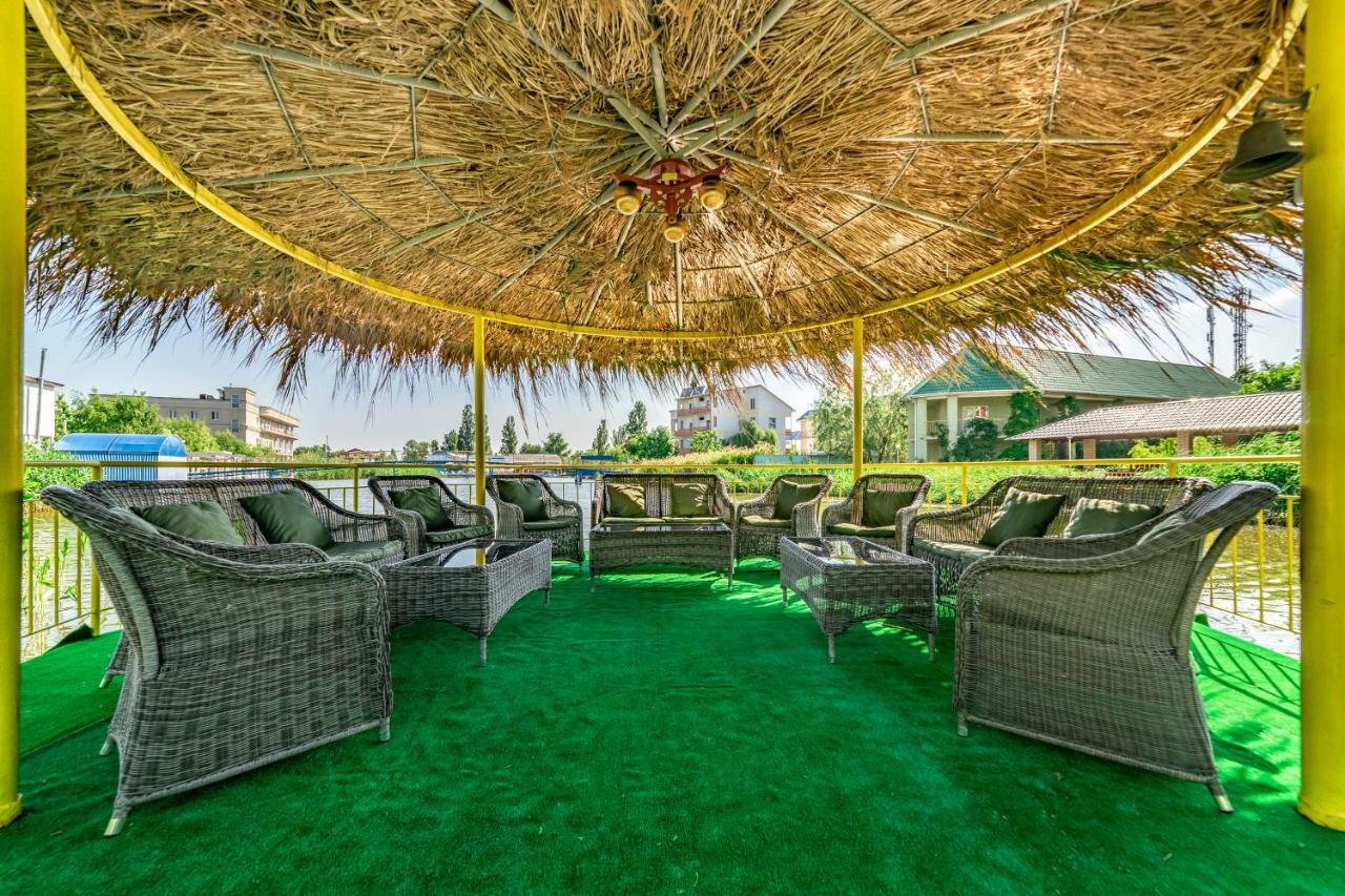 Green Hotel-Club Затока Экстерьер фото