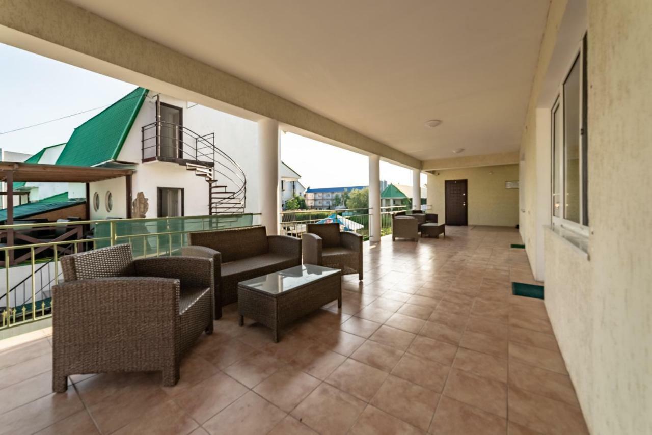 Green Hotel-Club Затока Экстерьер фото