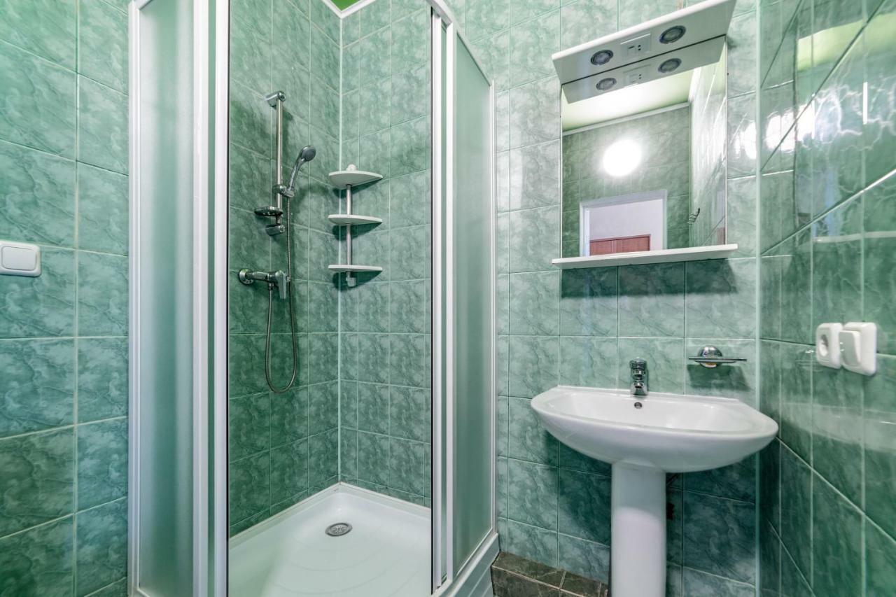 Green Hotel-Club Затока Экстерьер фото